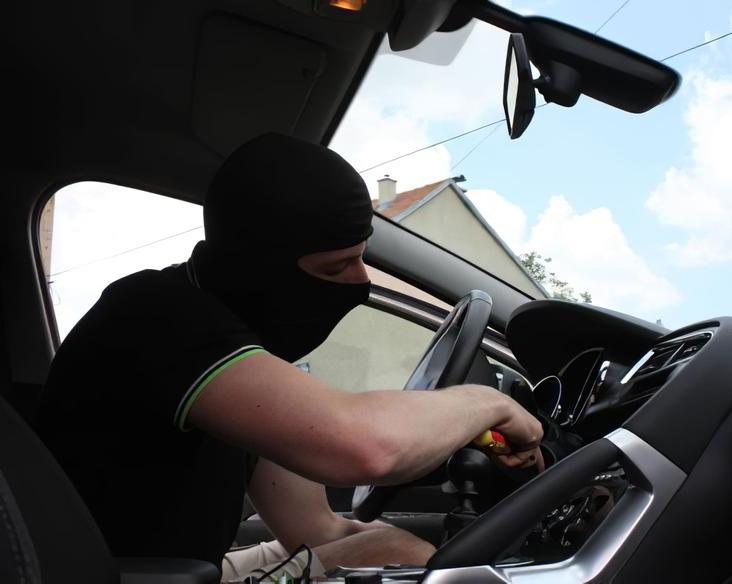 Как защитить свой автомобиль от угона