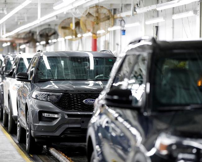 Ford сокращает производство автомобилей на заводах в Северной Америке из
