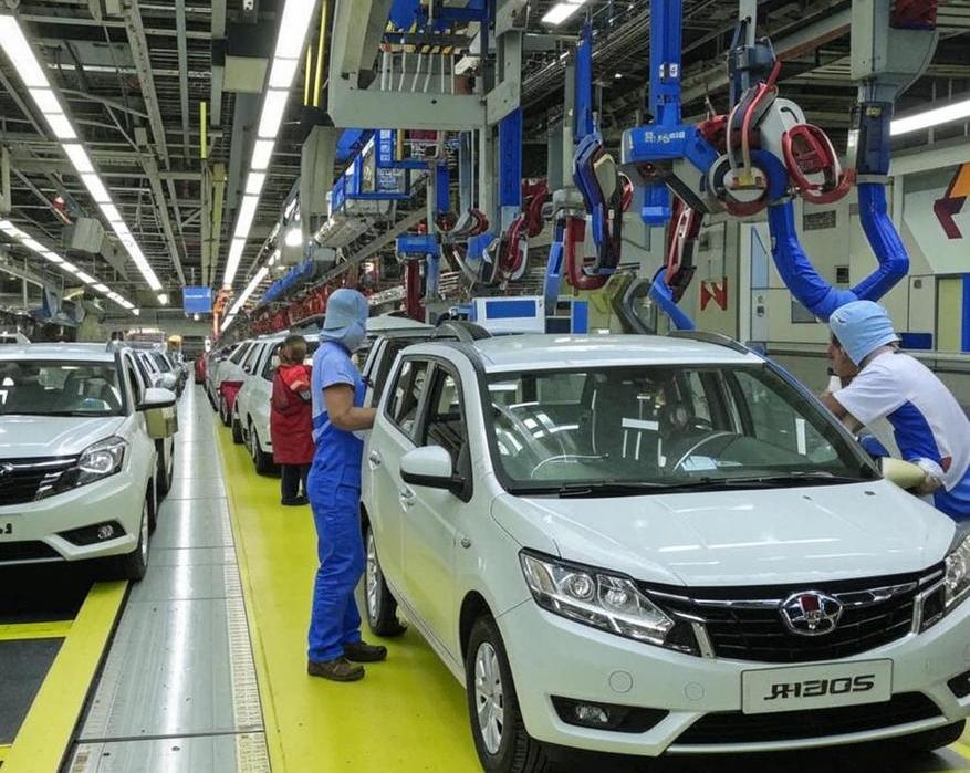 АвтоВАЗ раскрыл уровень локализации семейства Lada Largus на лето 2024 года